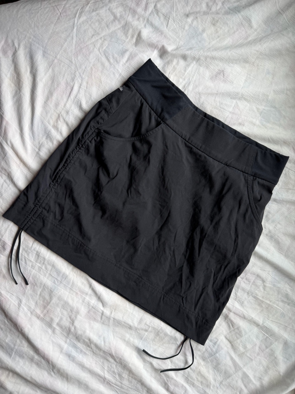 Columbia Golf- Womens (Sm) Skort
 *It’s got pockets!*